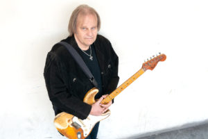 Walter Trout. Photo by Alex Solca.