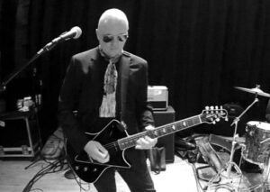 kevin armstrong guitarist