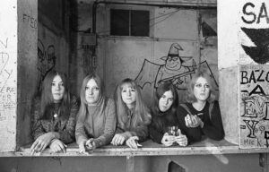 Eelpilanders by Mike Peters