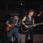 "Bon Jovi!" (CC BY-SA 2.0) by mastermaq