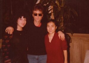 Laurie Kaye, John Lennon, Yoko Ono