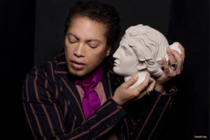 Sananda Maitreya (Photo by Manuel Scrima for TreeHouse Publishing)