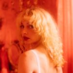 Gal Musette - Broken Clock