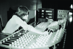 1971, Tom Newman at the Majestic console in Shipton Manor house (Photo credit Simon Heyworth)