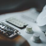 farbsynthese guitar: Image by René Bittner from Pixabay