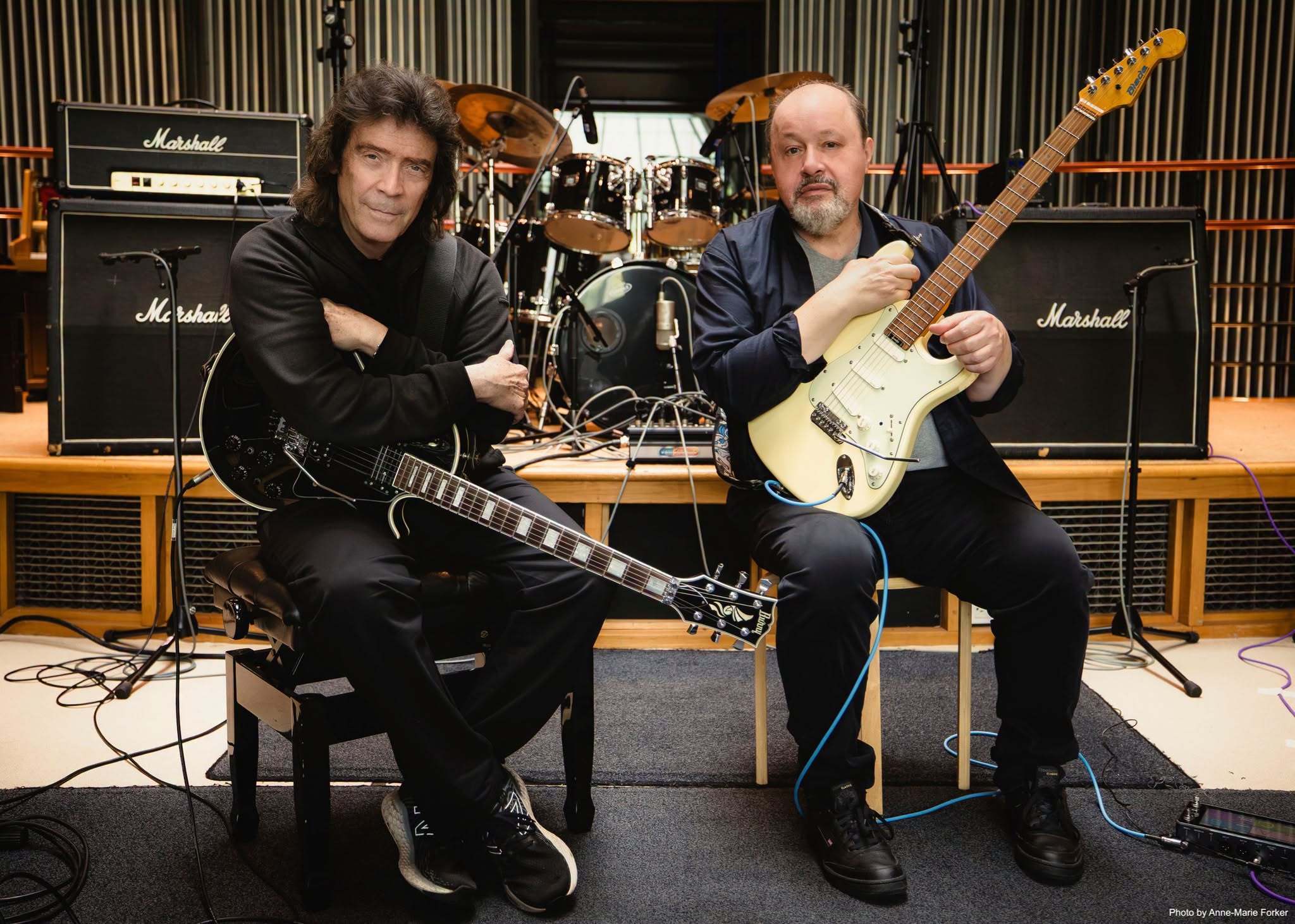 Steve Hackett and Steve Rothery (credit: Anne-Marie Forker)