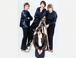 Mud - 1968 press photo colourised (Creative Commons use)